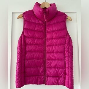 Uniqlo Lightweight puffer vest, Size Small